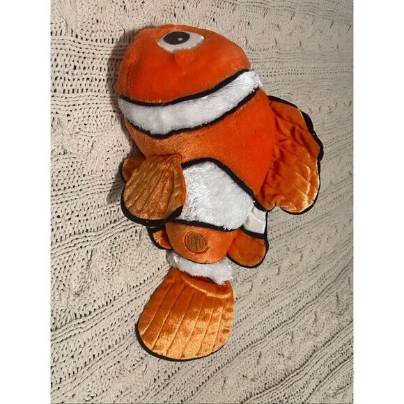 Disney Store Exclusive Finding Nemo 15” Plush Stuffed Toy - Picture 2 of 5
